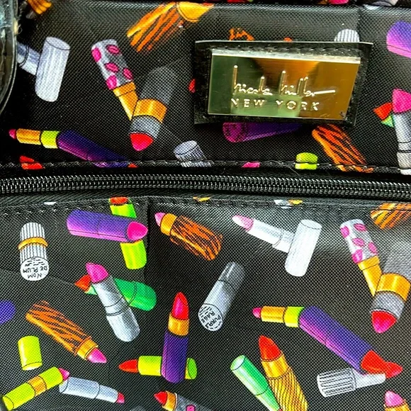 Nicole Miller RARE Travel Bag - Includes Wheels on bottom/ Handle: Easy Travel - Picture 11 of 13